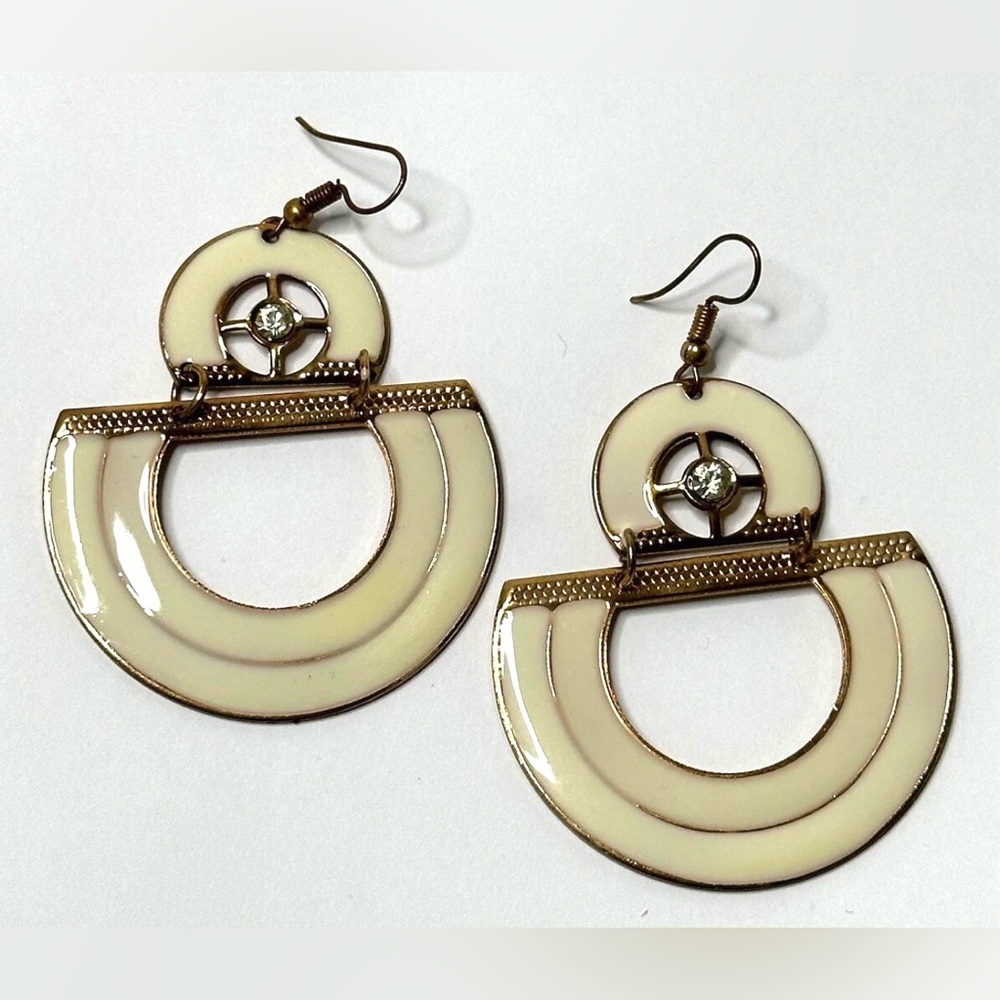 Statement Trending Elegant Cream Earrings with Gold Accents